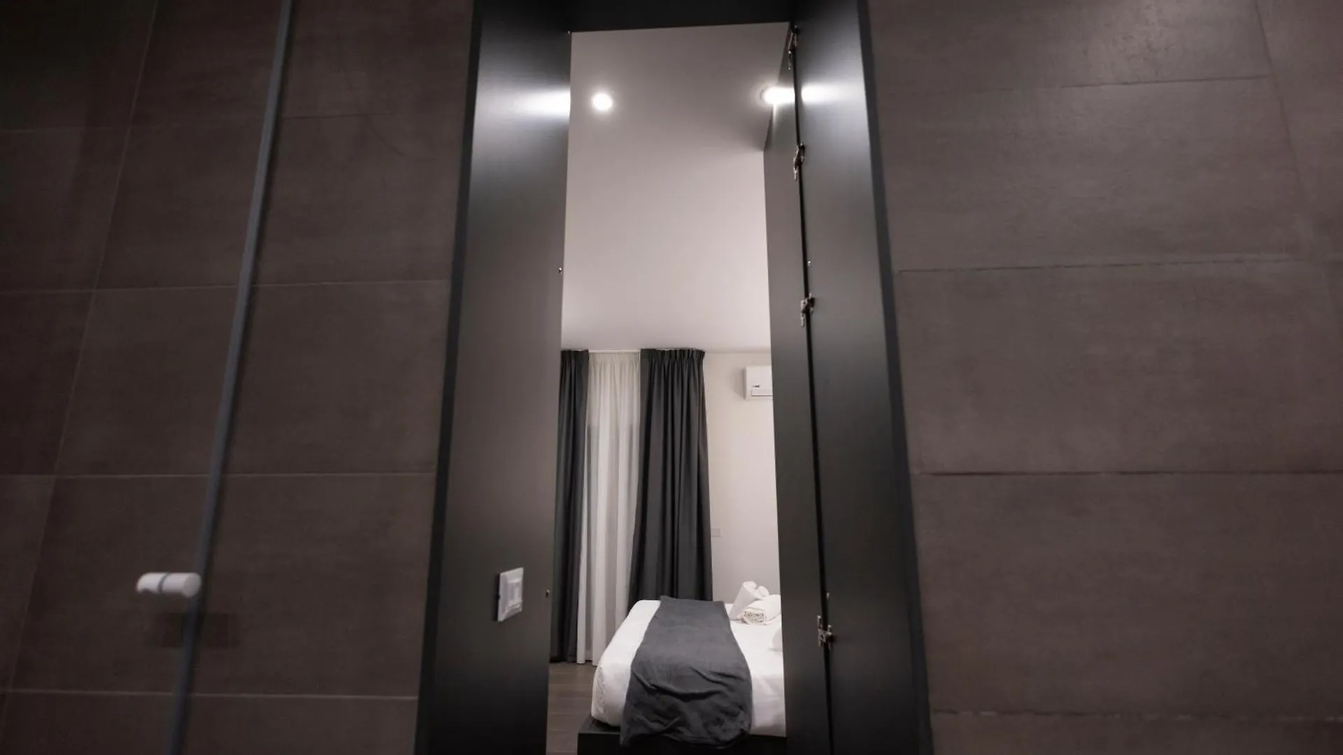 La Mia Terra Boutique Rooms Палермо Гостевой дом