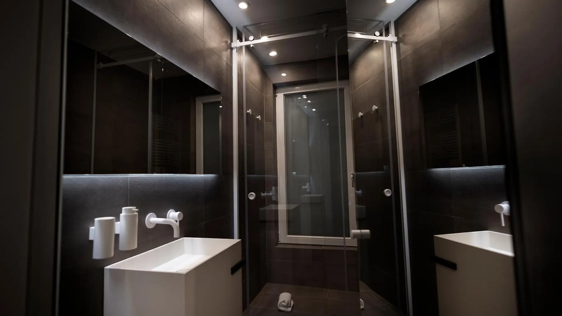 La Mia Terra Boutique Rooms Палермо 0*,