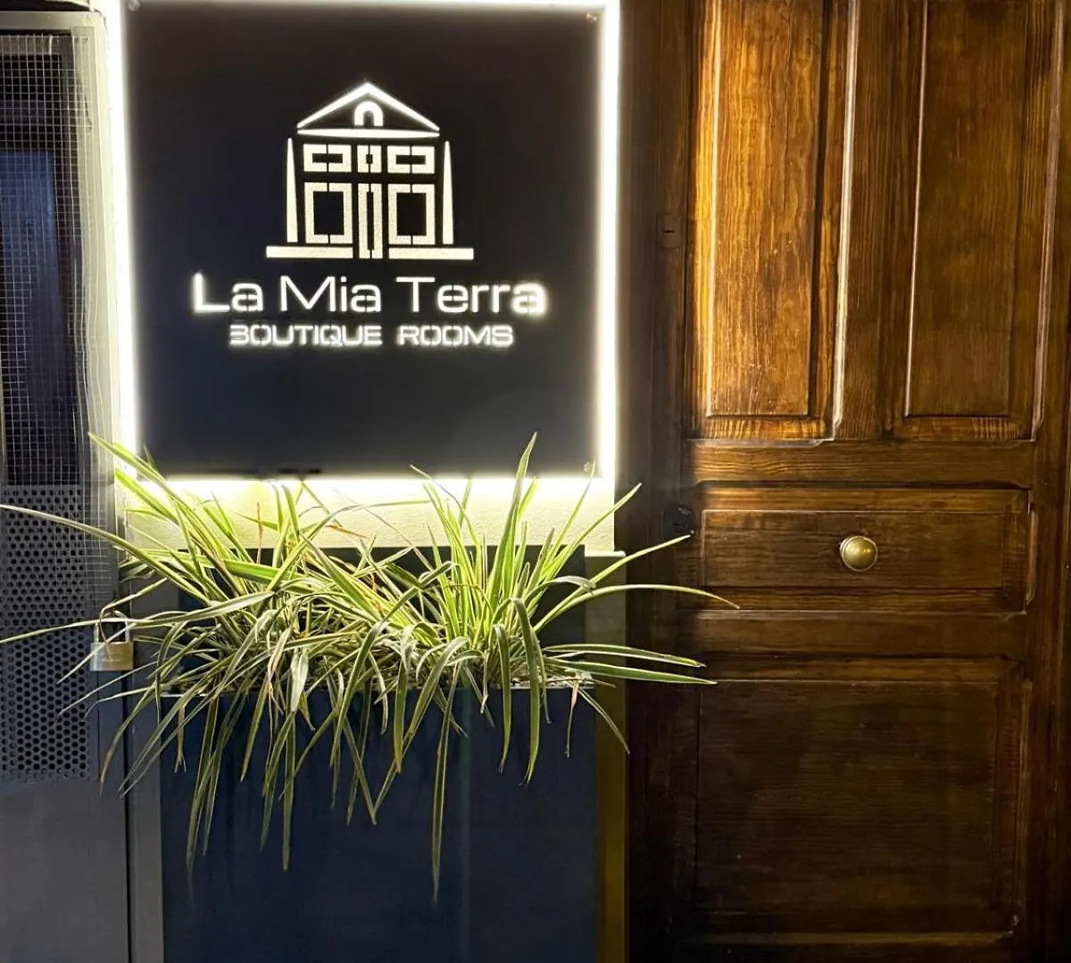 Гостевой дом La Mia Terra Boutique Rooms Палермо Италия